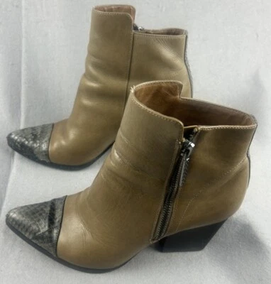 Botas de Cuero Donald J Pliner Volt Talla 6.5 Piel de Serpiente Punta Western Foto 1 de 4