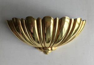 Vintage Wall Pocket Planter Syroco 4245 9" Gold Resin 1962 USA Hollywood Regency - Picture 1 of 12