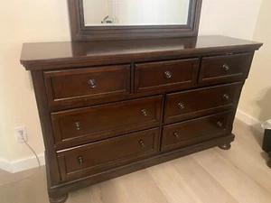 Bedroom Furniture Dresser - 7 Drawers with Mirror - Picture 1 of 5