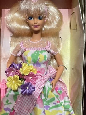 Muñeca Barbie Rubia Primavera Pétalos Segunda en Serie Exclusiva Avon Edición Especial Foto 1 de 4