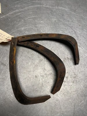 OEM GOOD USED MTD TILLER REPLACEMENT TINES 1-70AL, 2-70AR - Image 1 of 2