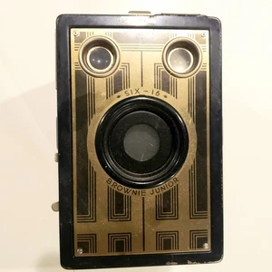 📸 VTG Kodak Six-16 Brownie Junior Box Camera Art Deco USA 1930s Untested 📸 - Picture 1 of 5