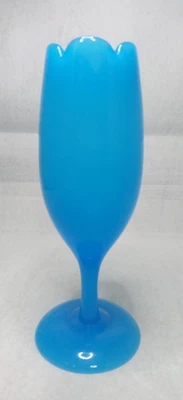 WEINGLAS VASE BLAU OPALINE Höhe 17,5 cm - Bild 1 von 4