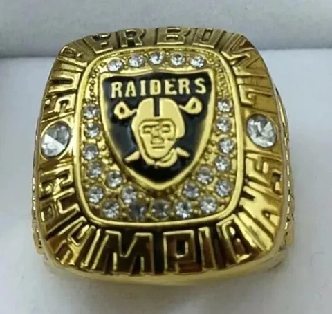 RAIDERS SUPER BOWL CHAMPIONSHIP MEMORABILIA RING SIZE 10.5 WITH BLACK RING BOX Cover