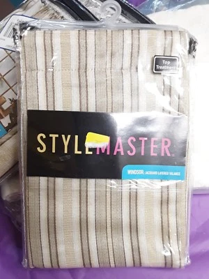 Style Master 56 英寸 x 17 英寸温莎提花分层帷幔 — 第 1/2 张图片