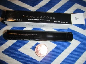 BRAND NEW MARC JACOBS MASCARA VELVET BLACK 10 0.17oz/5ml FULL - Bild 1 von 1