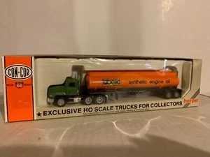CON-COR #1054 Mack 10 Wheel Cab w/Tank Trailor "LaBelle" Built-up H.O.1/87 - Picture 1 of 1