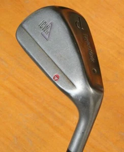 Ladies TaylorMade ICW 11 Pitching Wedge PW Graphite Shaft icw-11 - Picture 1 of 3