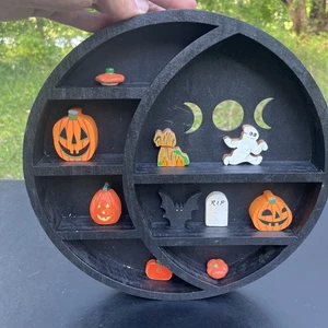 Vintage Halloween Lotto 11 Pezzi Luna Trinket Mensola Miniature Curio Zucche Legno + - Foto 1 di 18