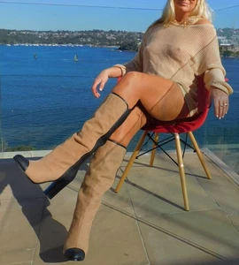 VINTAGE Boho Eyelet Knit Effortlessly Chic Sweater - Picture 1 of 10