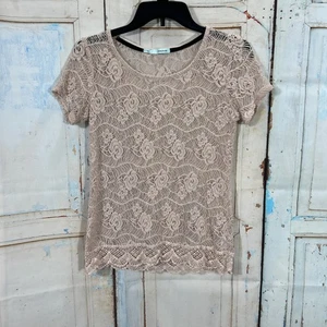 Maurices Shirt Women's Size S Pink Floral Lace Sheer Short Sleeve Round Neck Tee - Picture 1 of 9