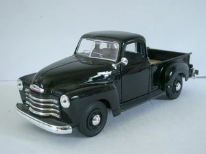Maisto Black 1950 Chevrolet 3100 1:25 Scale Pickup Truck - Picture 1 of 19