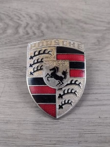 Porsche 928 944 993 996 997 Boxster Cayenne Hood Badge Emblem 901 559 210 20 - Bild 1 von 2