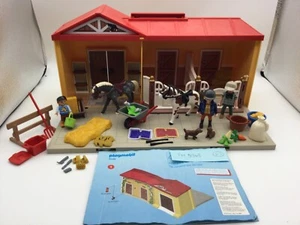 Playmobil 5348 Mein Pferdestall zum Mitnehmen, Reitstall,Pferde, Koffer,Zubehör - Bild 1 von 7