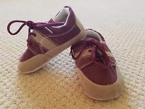 Boys Toddler soft shoes tan maroon size 18 months - Picture 1 of 5