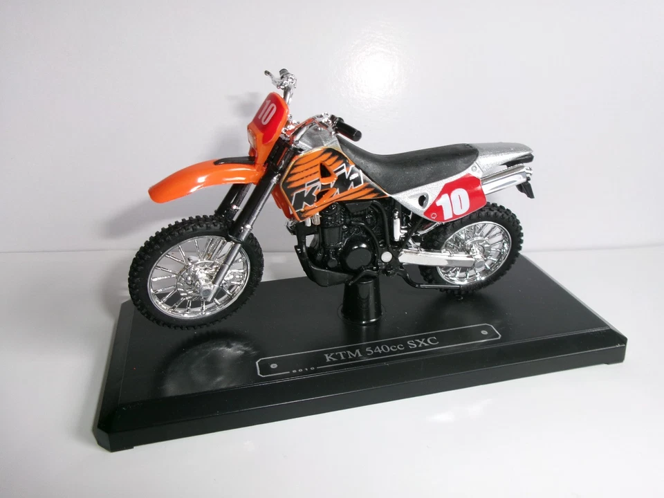 KTM 540 SXC Enduro #10     - 1:18   MAJORETTE - Bild 1 von 3