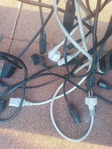 PC Kabel 220v 3 Schnitt Und 1x Kabel Kaltgeräte 2 Schnitt Anschluss Zum Gerät - Bild 1 von 3