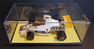 KM TOYS of Hong Kong VINTAGE Plastikmodell BRABHAM BT44B in Vitrine - RAR! - Bild 1 von 10