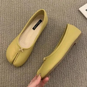 Japanese Style Tabi Ninja Shoes Women Cozy Leather Flats Split Hoof Toe Loafers - Picture 1 of 28