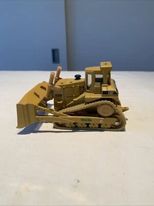 ERTL CATEPILLAR Bulldozer - Picture 1 of 4