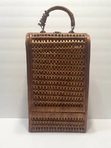 VINTAGE WOODEN & RATAN/WICKER 2 BOTTLE WINE TOTE CARRIER BASKET MADE IN SPAIN - Picture 1 of 12