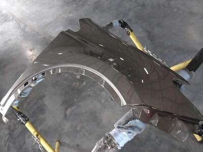 Guardabarros delantero derecho usado se adapta a: Toyota Rav4 2015 gasolina delantero derecho grado A Foto 1 de 4