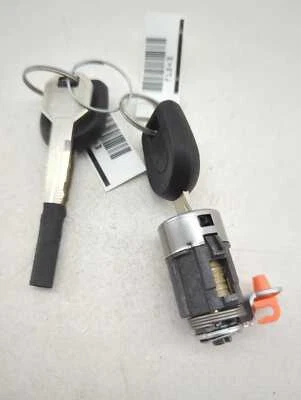 全新 正品 原始设备制造商 前 LH 锁气缸钥匙 2000 - 2005 Eclipse Stratus MR439811  — 第 1/4 张图片