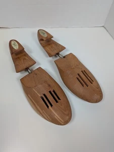 Zapatos árboles de cedro Johnston & Murphy de colección Rochester Shoe Tree Co. 12,5 pulgadas de largo - Imagen 1 de 7