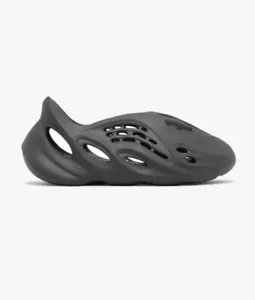 Yeezy Foam Runner ~ Carbon, size 8, Deadstock. - Picture 1 of 2