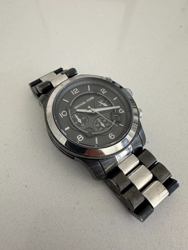 Michael Kors Runway Orologio al quarzo cronografo bicolore quadrante canna di fucile MK 8182