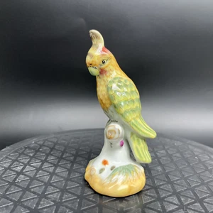 Kutani Japan Bird Parrot Figurine Hand Painted Porcelain Makers Mark 4.5" - Picture 1 of 6