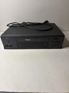 Videoregistratore RCA VCR Lettore VHS VR627HF TESTATO NO TELECOMANDO - Foto 1 di 8