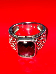 Anillo vintage de plata de ley 925 con piedra roja facetada talla 6,5 - Imagen 1 de 11