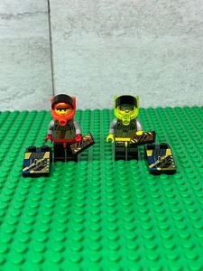 2 LEGO Classic Space Roboforce Minifigures With Accessories Chip Nebula - Picture 1 of 2
