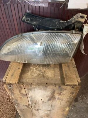 Левая фара в сборе для Chevrolet Cavalier 1995-99 годов выпуска от оригинального производителя 16523441 - Изображение 1 из 2