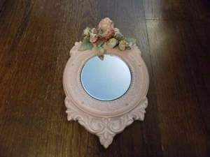 Espejo de pared querubín cerámica Scioto de colección levantado 3D círculo corona ángel flores rosadas - Imagen 1 de 11