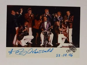 Hazy Osterwald - and the Entertainers - original Autogramm - ca. 10x15cm - Autog - Bild 1 von 1