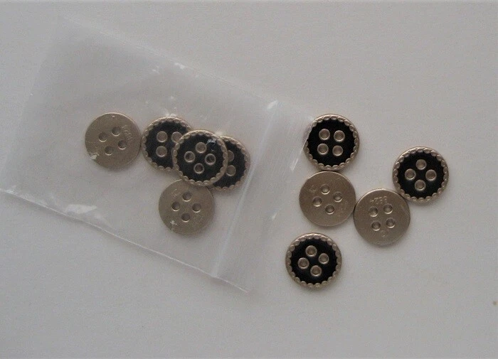 CRAFT - SEWING / KNITTING - BUTTONS 5 x 15mm Black & Gold Look Metal 4 Hole - Image 1 of 1