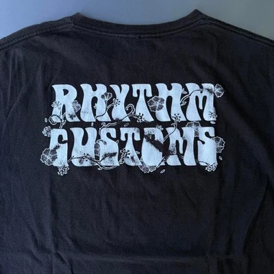 Camiseta Rhythm Customs blanca y negra Foto 1 de 4
