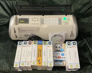Cricut Expression Cutting Machine Model CREX001 with 9 Cartridges & Accessories - Picture 1 of 3