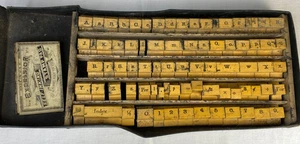 79 Pc Vintage Wood Rubber STAMPS Alphabet Upper/Lower Case Numbers Punctuations - Picture 1 of 7