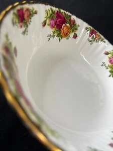 Cuenco ovalado vintage Royal Albert Old Country Roses 9" Inglaterra - Imagen 1 de 5