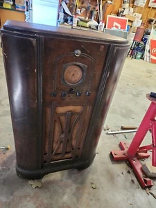 VINTAGE RCA VICTOR  radio  wood made before 1937 - Picture 1 of 12