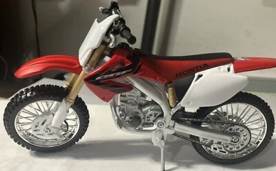 Línea de montaje Maisto Honda CRF450R moto diecast metal 1/12. Acabado Foto 1 de 4