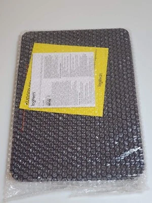 Logitech Rugged Combo 3 (DE) Tas­ta­tur-Ca­se für iPad (7., 8., 9. Ge­n) _0,59_5 - Bild 1 von 4