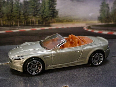 2024 BLUE HIGHWAYS II Diseño ASTON MARTIN DBS VOLANTE☆plateado☆Caja de fósforos suelta Foto 1 de 3