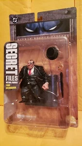 DC Direct Batman Rogue Gallery Secret Files ""The Penguin"" Actionfigur (2005) - Bild 1 von 5