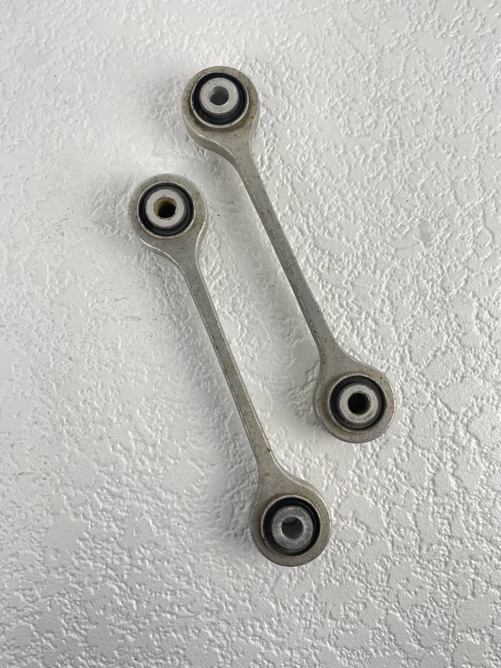 2015 大众途锐-前稳定器/SWAY BAR END LINKS 原始设备制造商 — 第 1/4 张图片