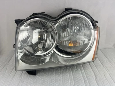 Jeep Grand Cherokee 2005-2007 luz delantera izquierda lado del conductor lámpara OEM Foto 1 de 4