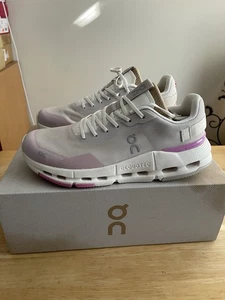 Neu im Karton On Cloudnova Form 2 Damen Perle/Himbeere Größe 9 - Bild 1 von 9